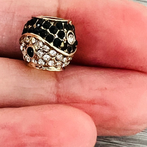 Gold plated black & clear crystal paved Bracelet charm - Picture 1 of 6